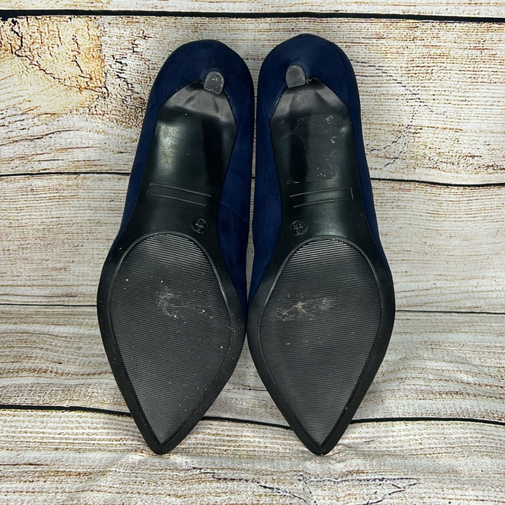 LE CHATEAU Womens Pumps NAVY Blue size 8 (38) Faux Suede - Picture 4 of 5